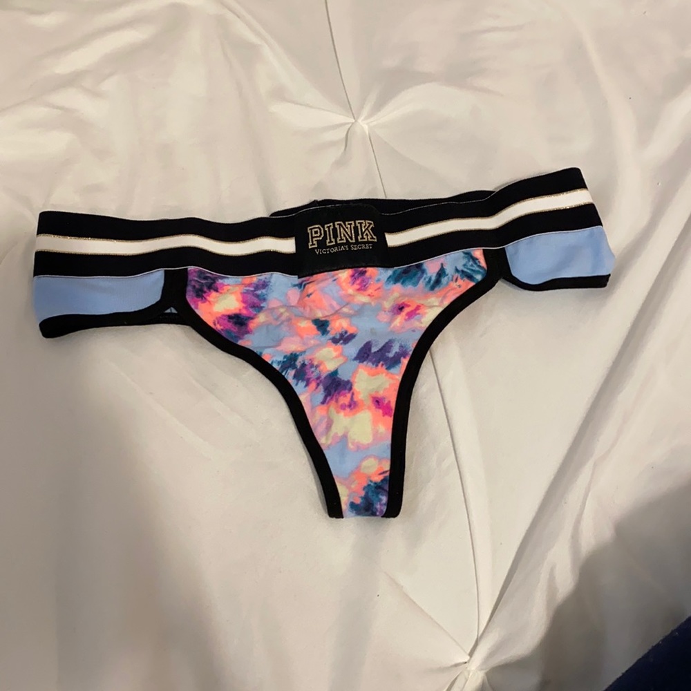 NWT PINK logo thong
